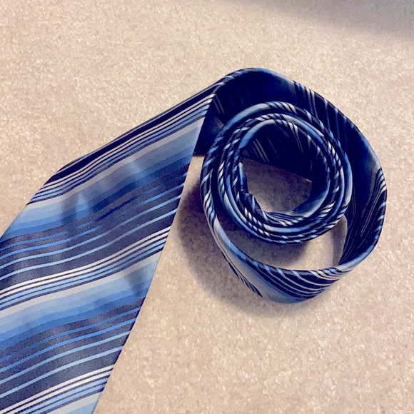 Protocol blue tie - Picture 3 of 4